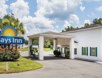 Days Inn By Wyndham Hampton Екстериор снимка
